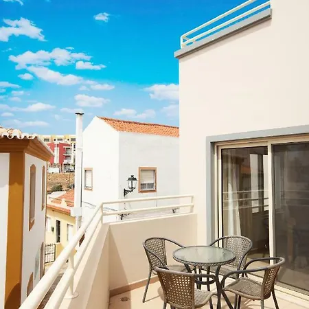 Aqua Vista - Sea View, Pool, Air Con, Roof Terrace